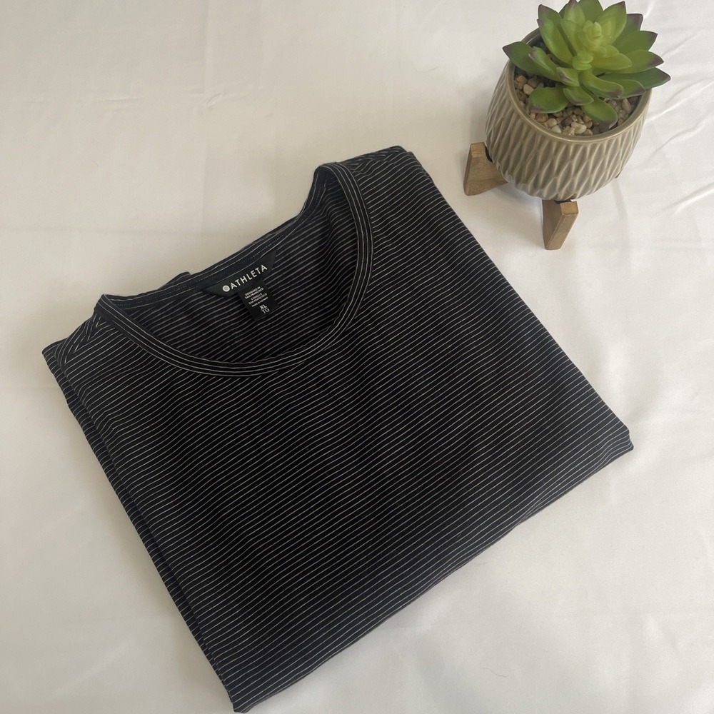 ATHLETA Shirt Women's Black & White Strip Crew Neck Short Sleeve Stretch Size XL